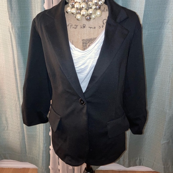 Soho Black Blazer 2X - Picture 1 of 4